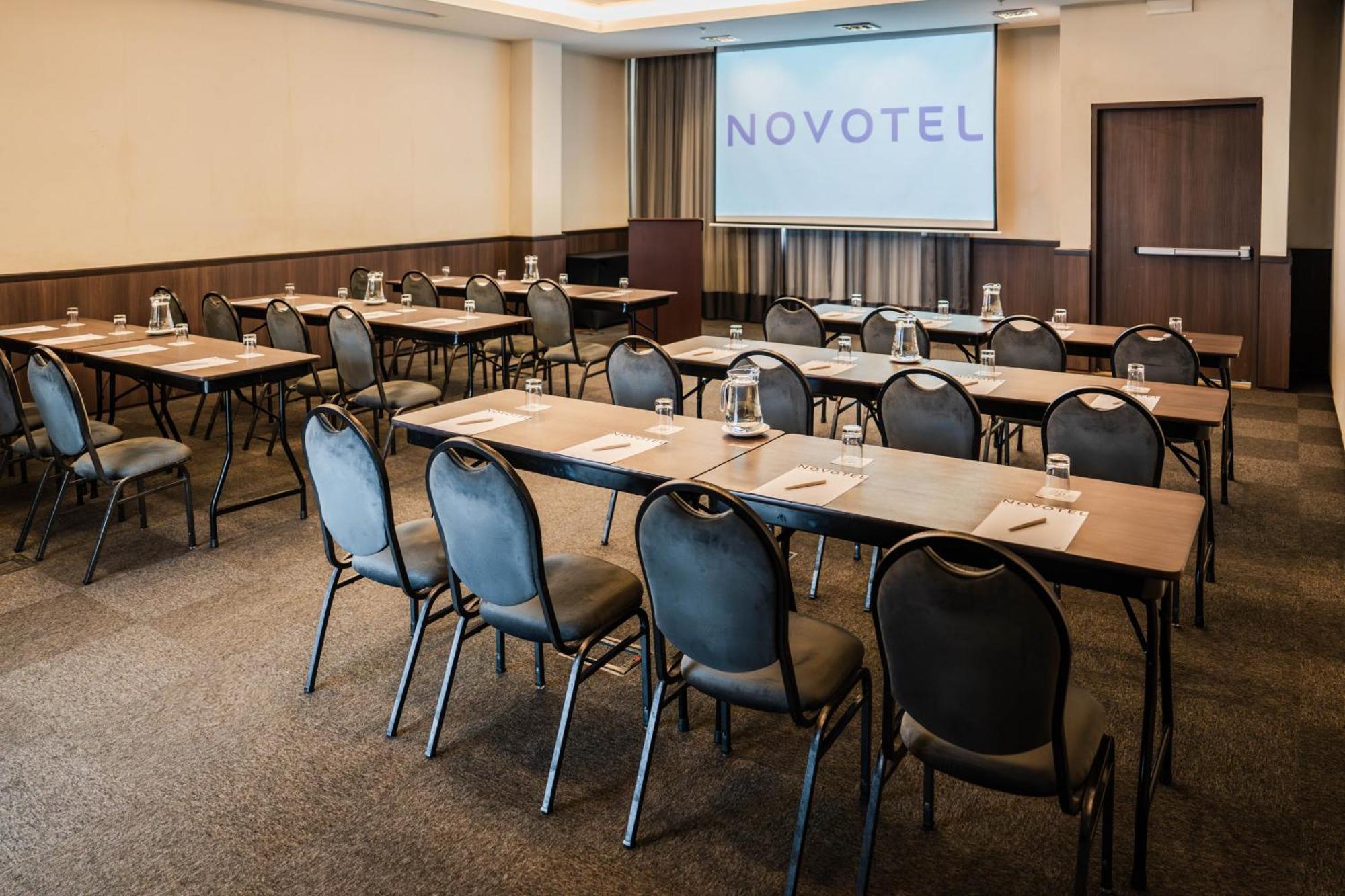 Novotel Lima San Isidro Екстер'єр фото