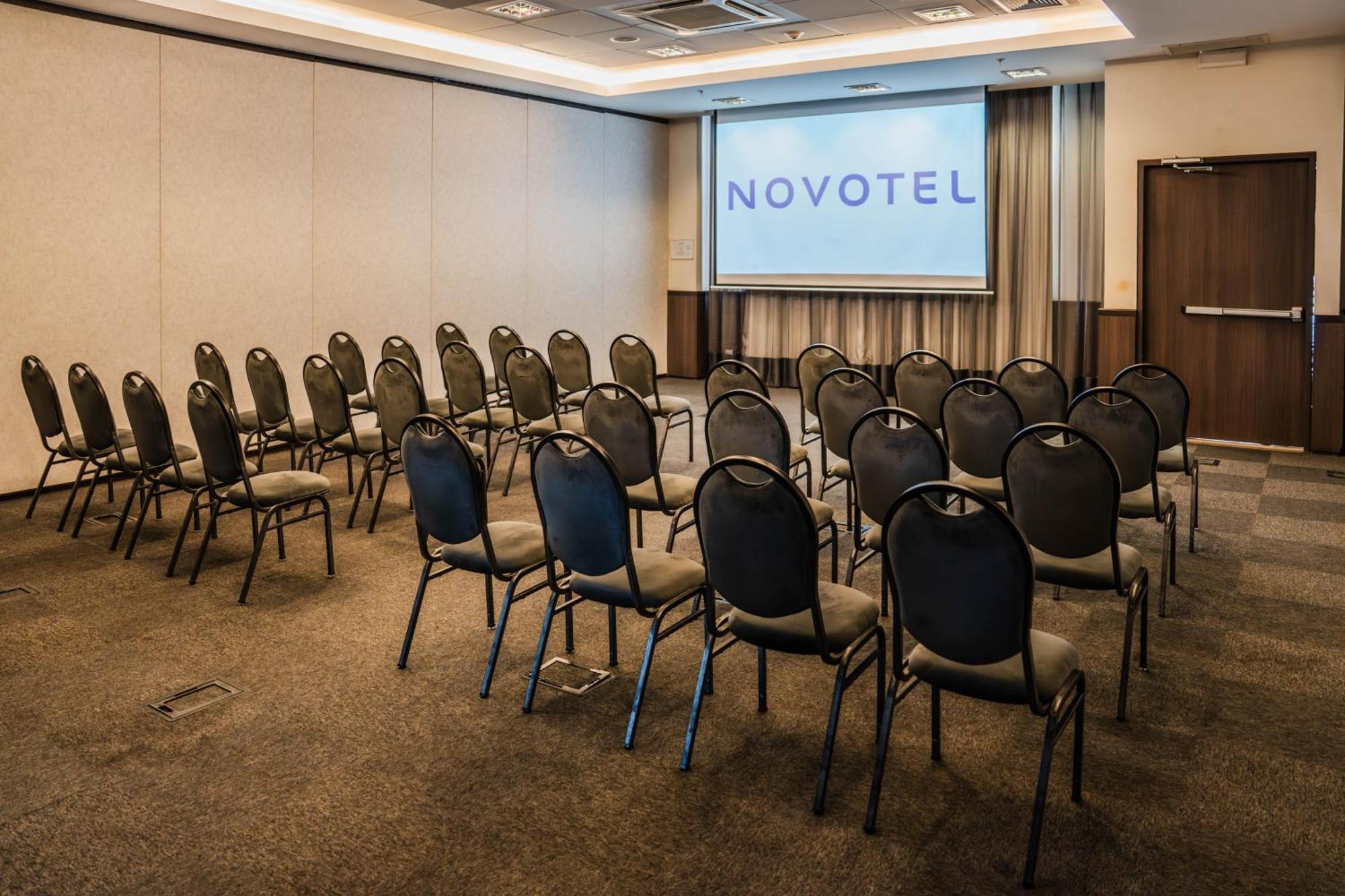Novotel Lima San Isidro Екстер'єр фото