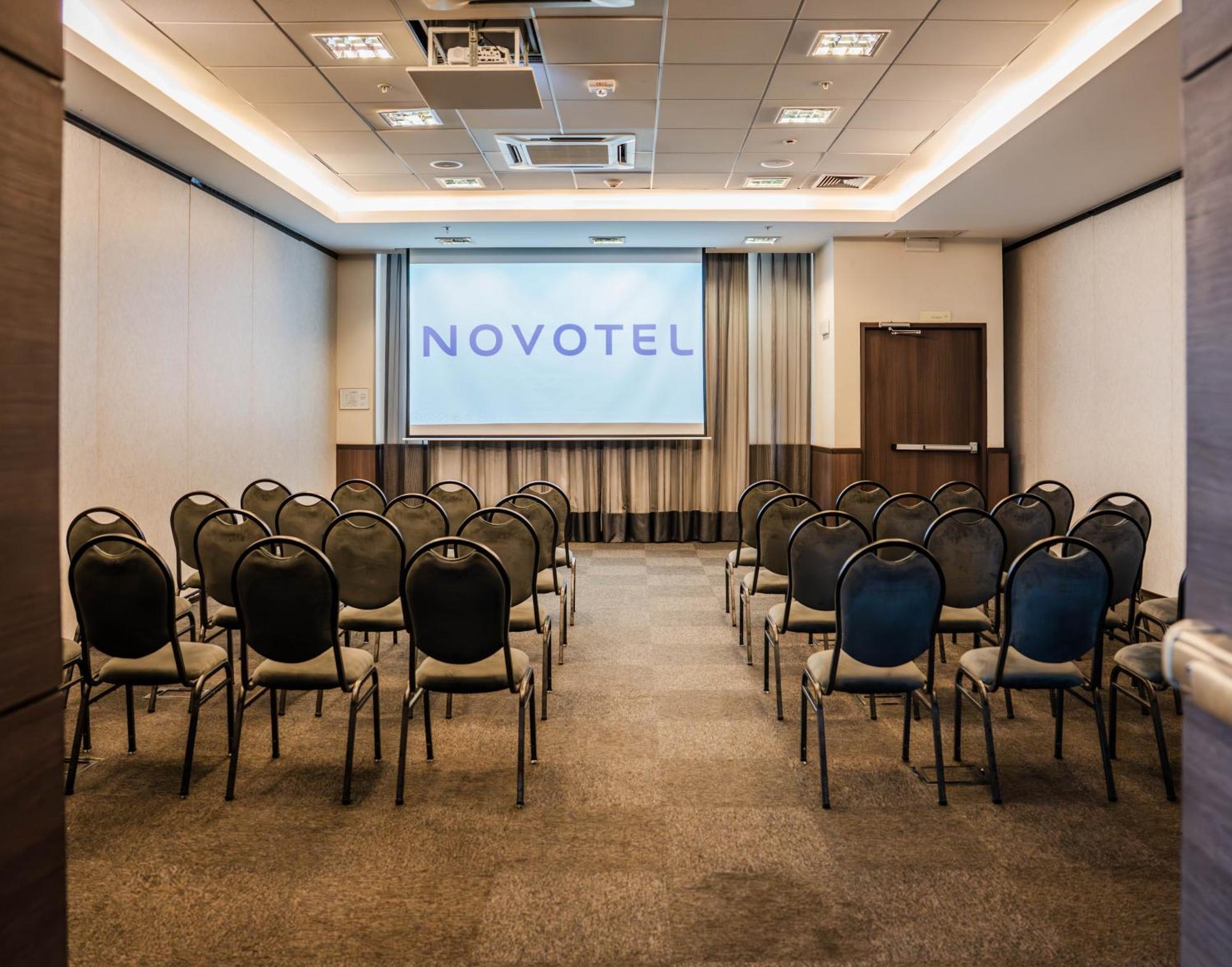 Novotel Lima San Isidro Екстер'єр фото