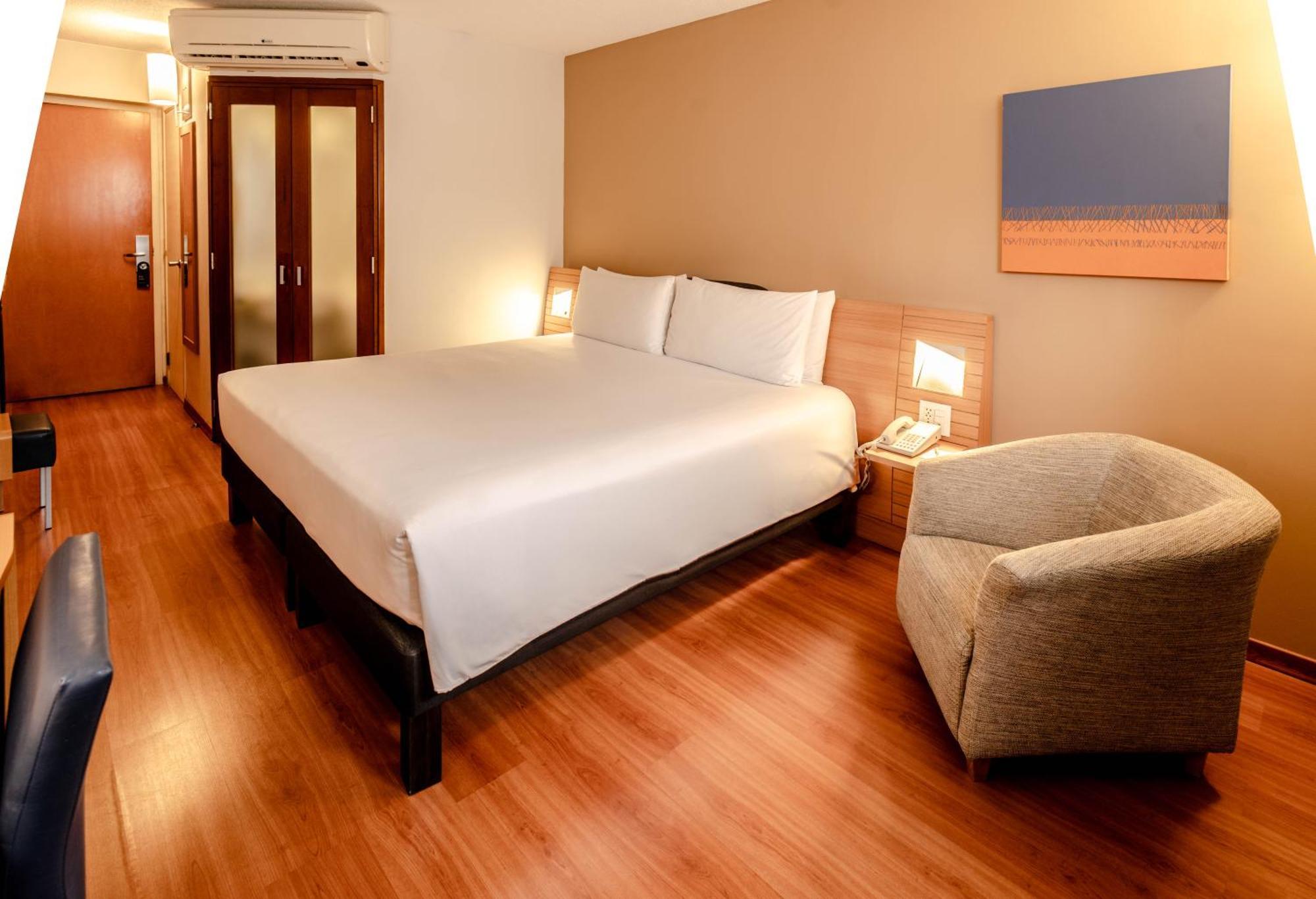 Novotel Lima San Isidro Екстер'єр фото