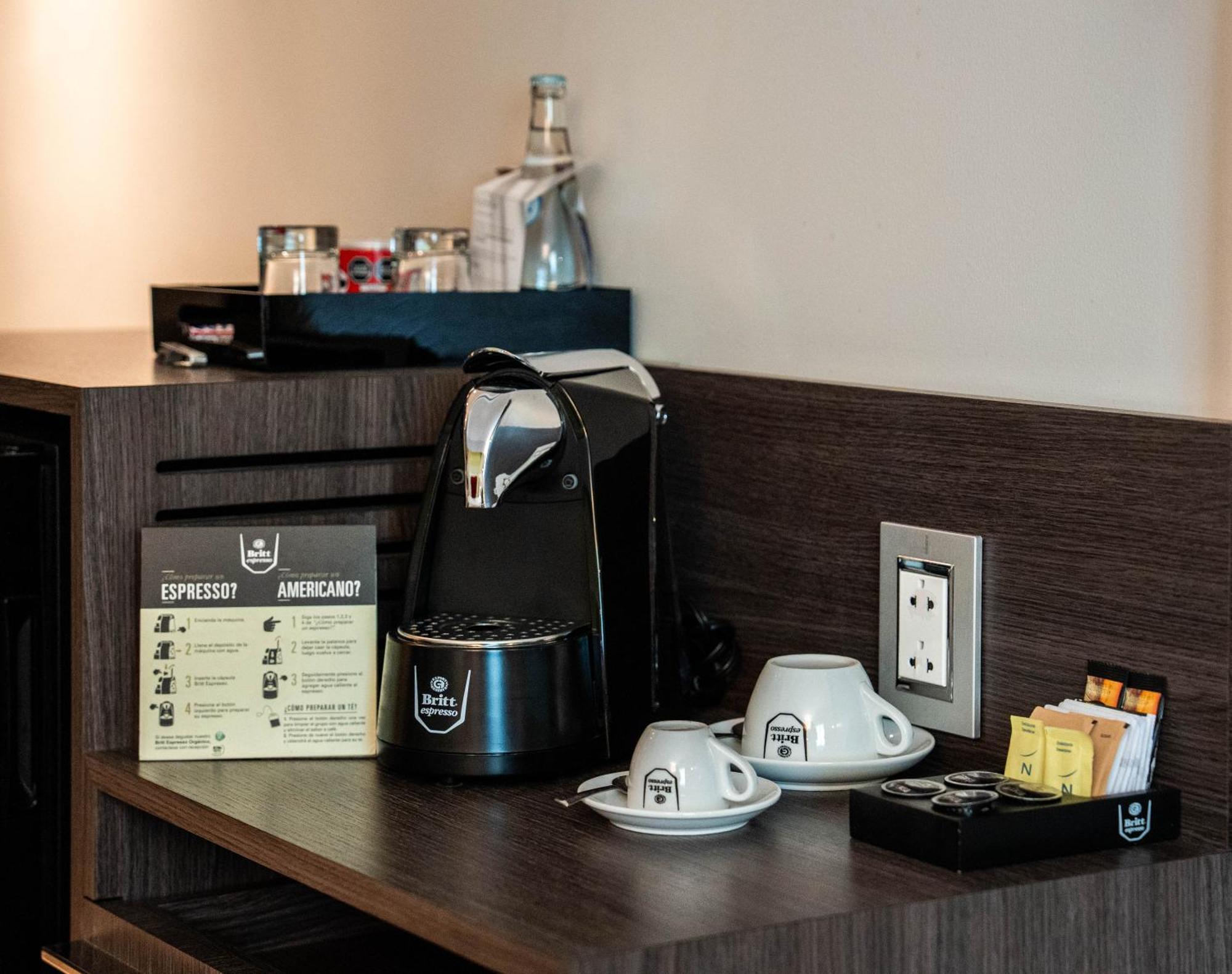 Novotel Lima San Isidro Екстер'єр фото
