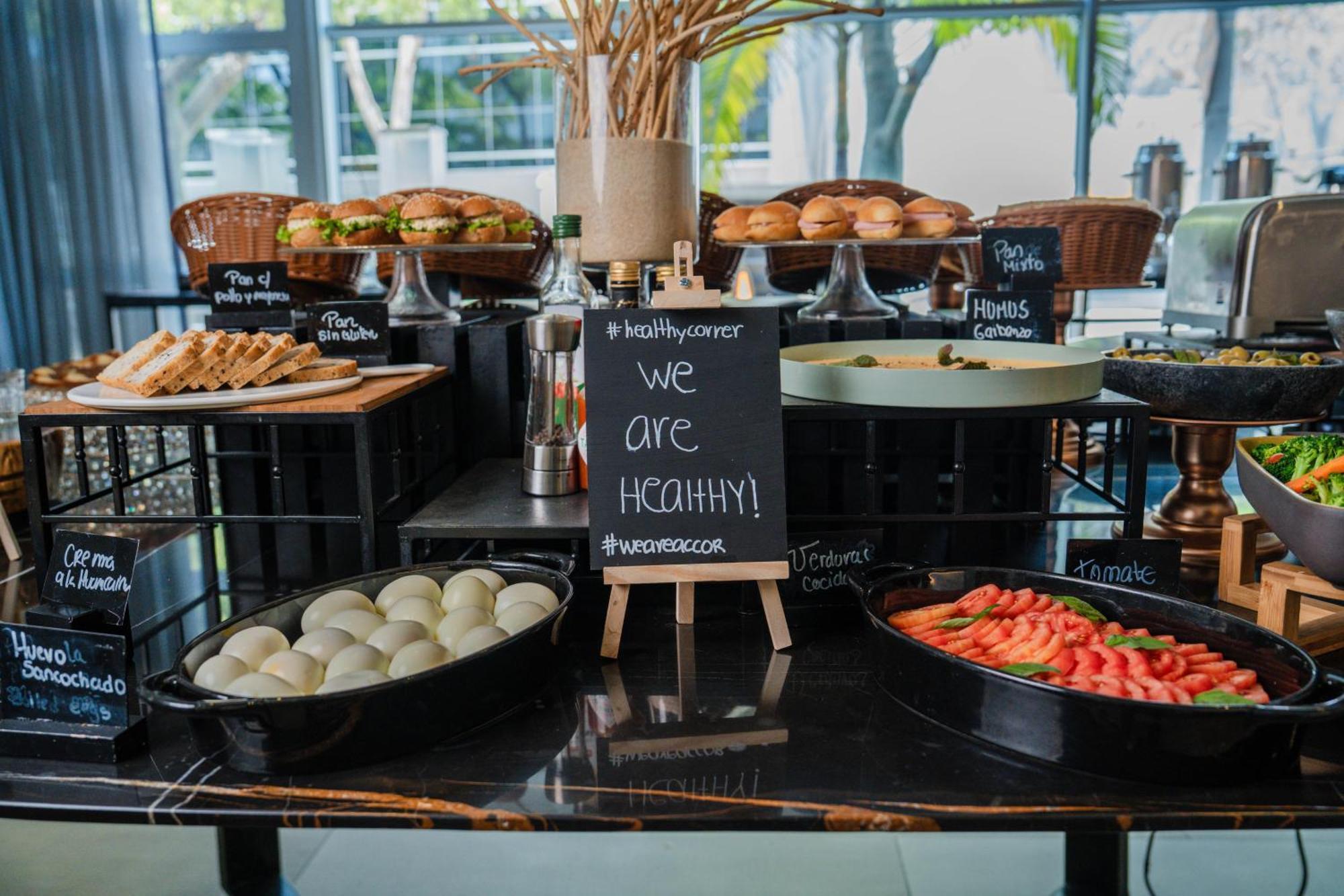 Novotel Lima San Isidro Екстер'єр фото