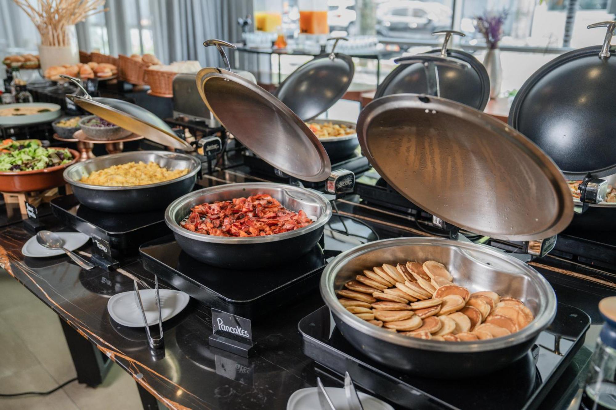 Novotel Lima San Isidro Екстер'єр фото