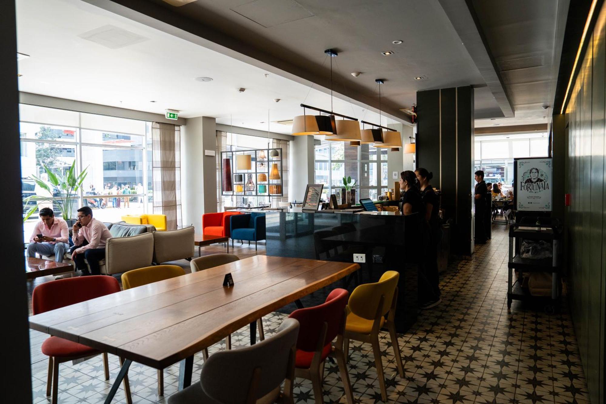 Novotel Lima San Isidro Екстер'єр фото