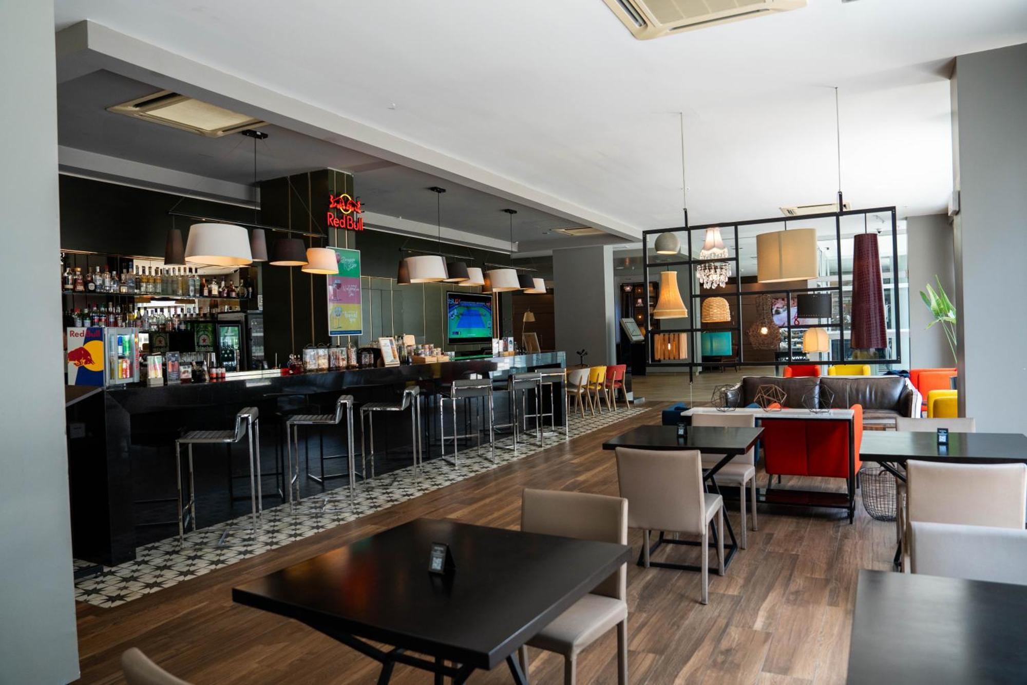 Novotel Lima San Isidro Екстер'єр фото